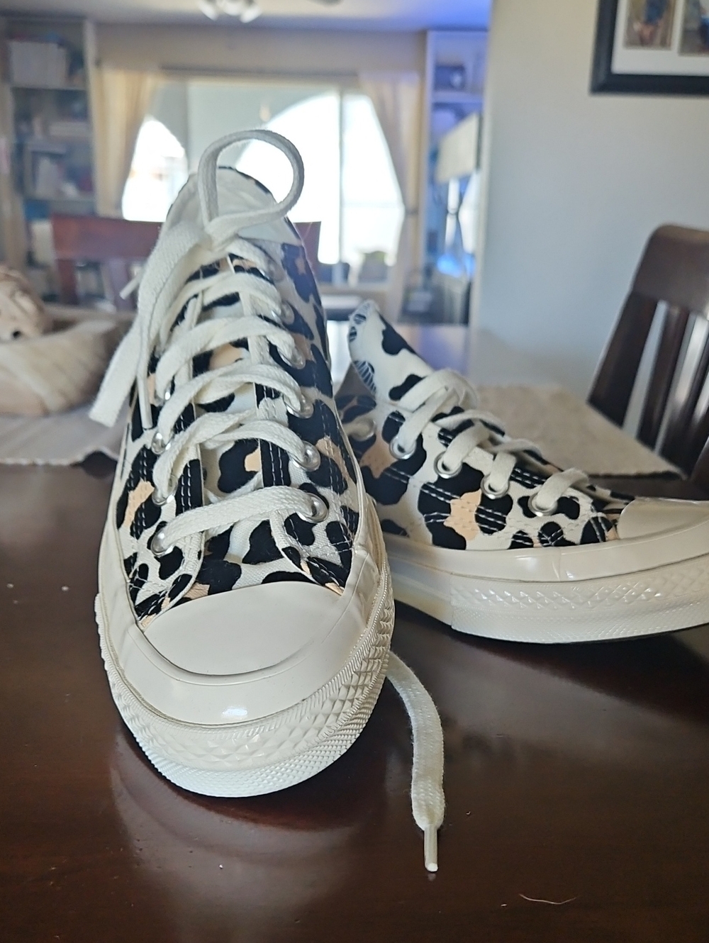 Converse Low-Top Sneakers in Black, Cream & Beige Animal Print